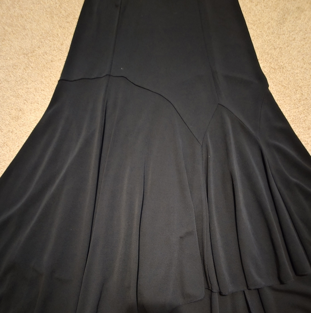 Matte Jersey Black Hi-Low Skirt - Picture 2 of 6